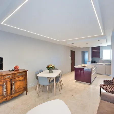 Superbe T3 Face Avec Terrasse, Garage Et Wifi Aux Sables-d'olonne - Fr-1-197-503
