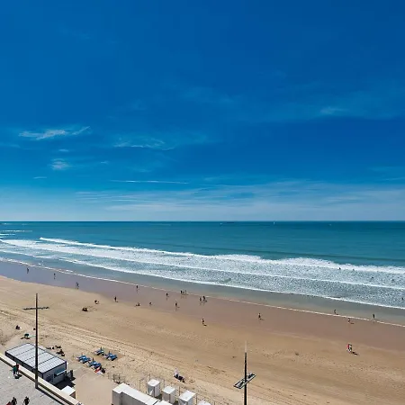 Apartment Superbe T3 Face Avec Terrasse, Garage Et Wifi Aux Sables-d'olonne - Fr-1-197-503