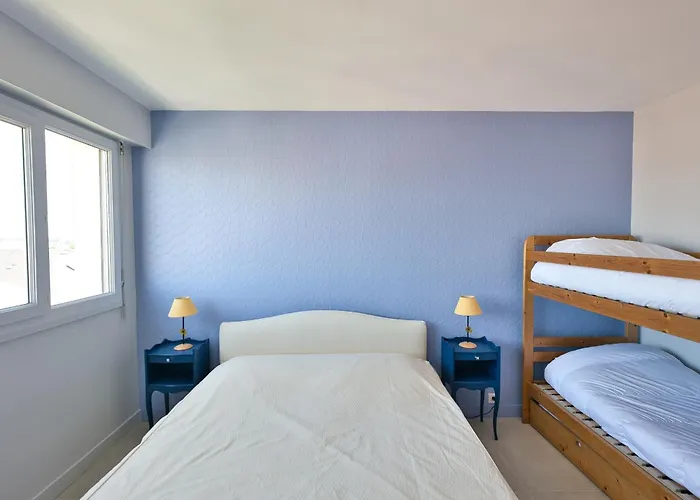 Superbe T3 Face Avec Terrasse, Garage Et Wifi Aux Sables-d'olonne - Fr-1-197-503