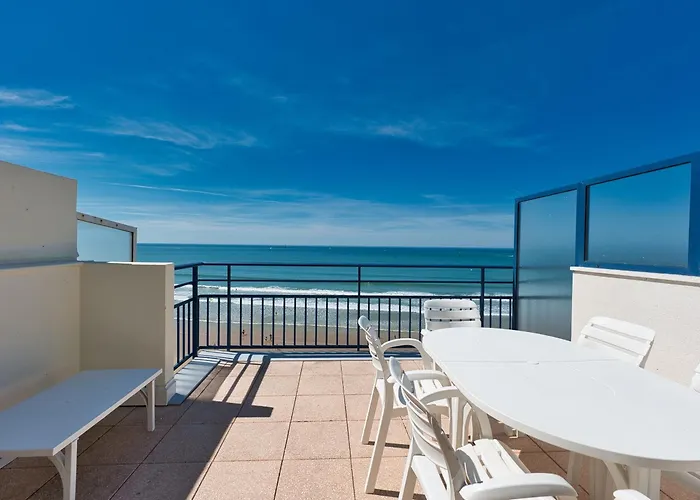 Superbe T3 Face Avec Terrasse, Garage Et Wifi Aux Sables-d'olonne - Fr-1-197-503 公寓