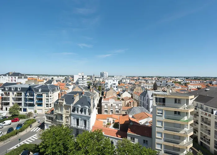 Superbe T3 Face Avec Terrasse, Garage Et Wifi Aux Sables-d'olonne - Fr-1-197-503 莱萨布勒-多洛讷