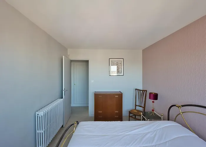 Superbe T3 Face Avec Terrasse, Garage Et Wifi Aux Sables-d'olonne - Fr-1-197-503 莱萨布勒-多洛讷